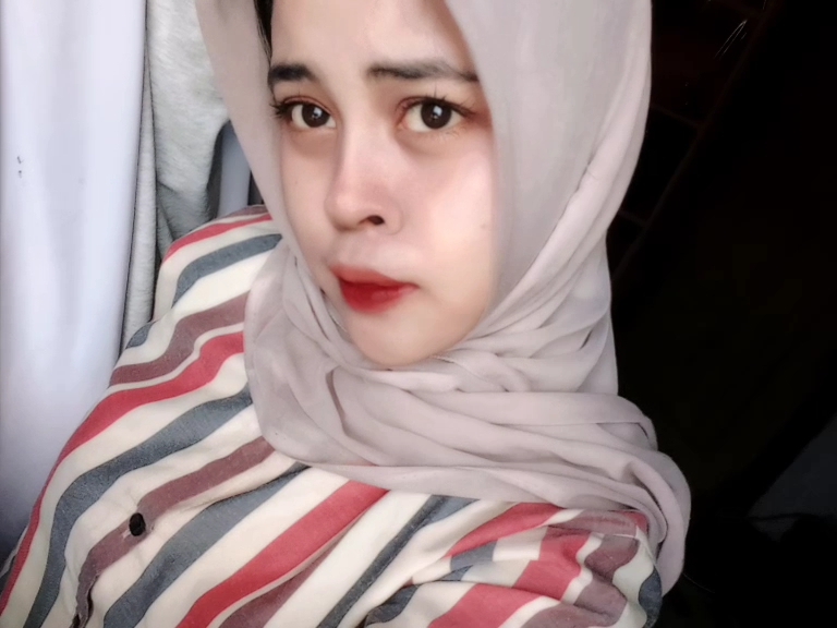 Foto nadila favevi larasati